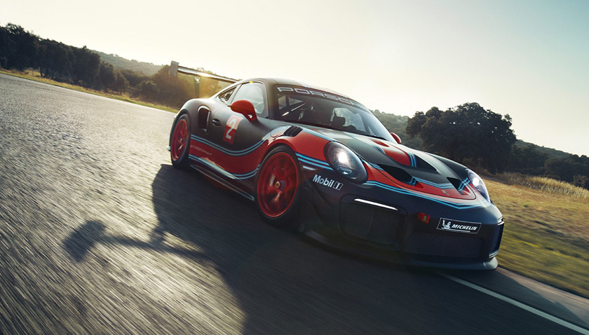 Sadece 50 Adet Üretilen Işığın Hızını Yakalamaya Çalışan Porsche